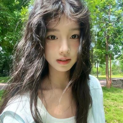 丑小鸭的天鹅湖